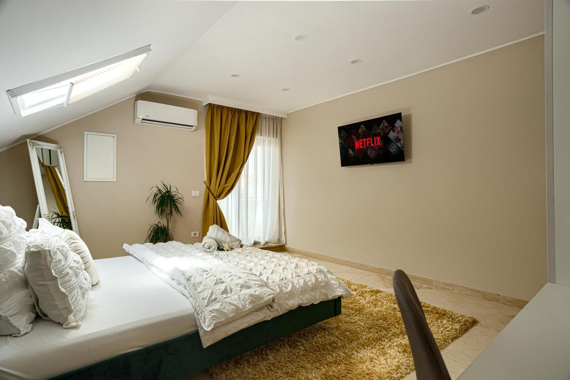 Sika Palladium Garden & Spa Central Apartment Арад Экстерьер фото